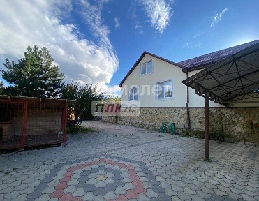 Продается 3-этажный дом, 264 м²