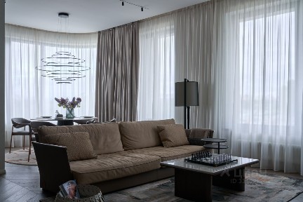 Продается 4-комн. квартира, 114,5 м²
