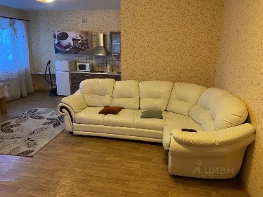 Сдается 1/2 часть 2-этажного дома, 90 м²