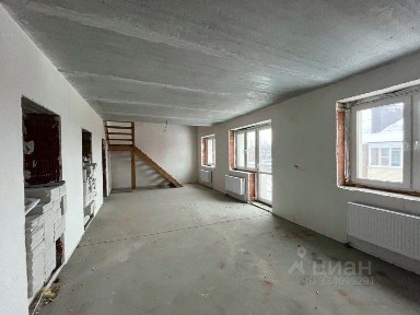 Продается 4-комн. квартира, 135 м²