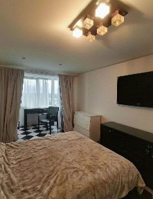 Продается 2-комн. квартира, 72 м²