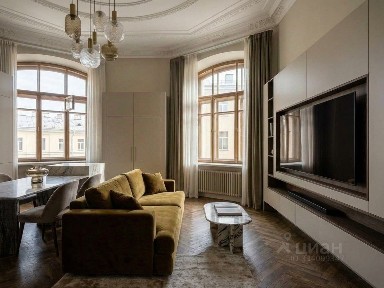 Сдается 4-комн. квартира, 260 м²