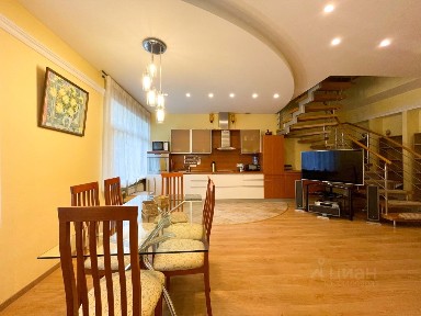 Продается 3-комн. квартира, 122,9 м²