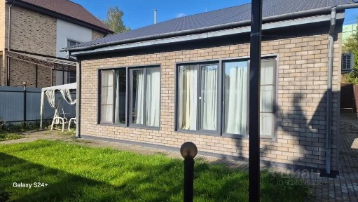 Продается 2-этажный дом, 142 м²