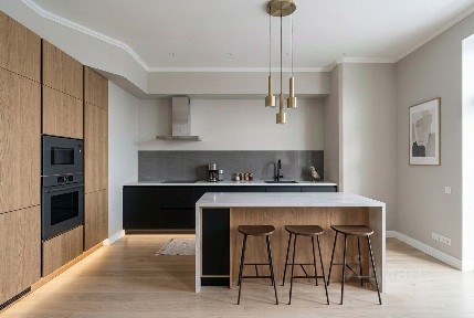 Сдается 4-комн. квартира, 157 м²