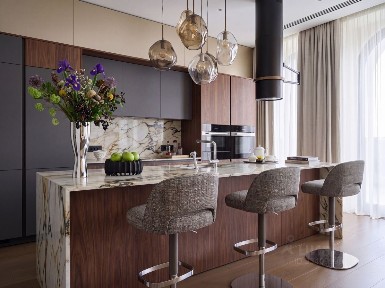 Сдается 3-комн. квартира, 140 м²