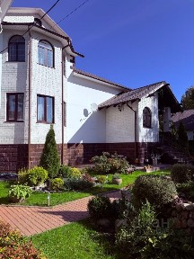 Продается 3-этажный коттедж, 255 м²