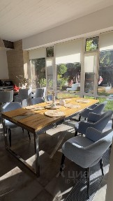 Сдается 2-этажный дом, 300 м²