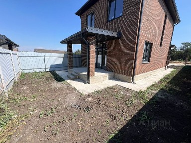 Продается 2-этажный дом, 140 м²