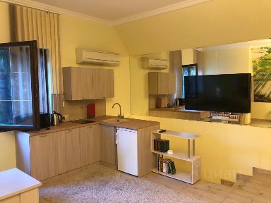 Сдается 1/4 часть 2-этажного дома, 100 м²