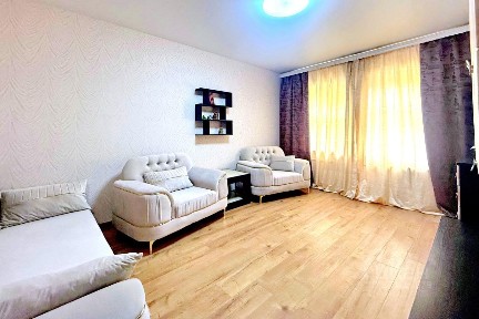 Продается 3-комн. квартира, 72 м²