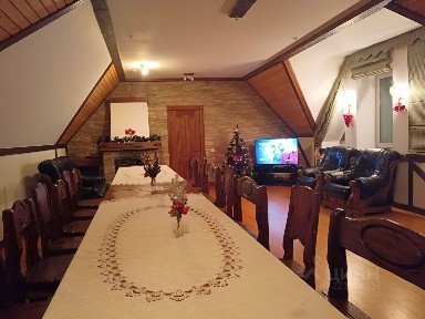 Сдается 2-этажный дом, 300 м²