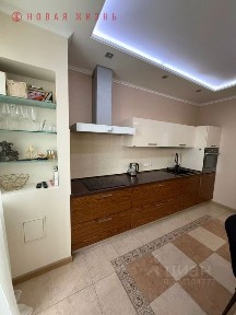 Продается 2-комн. квартира, 75 м²