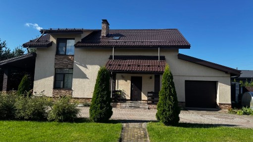 Сдается 2-этажный дом, 257 м²