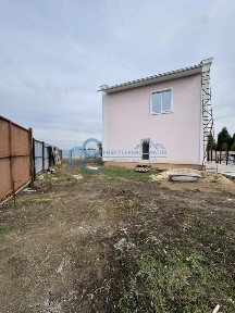Продается 2-этажный дом, 165 м²
