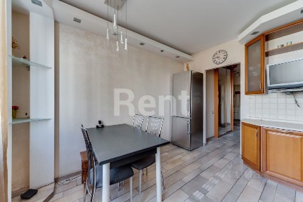 Сдается 4-комн. квартира, 108 м²