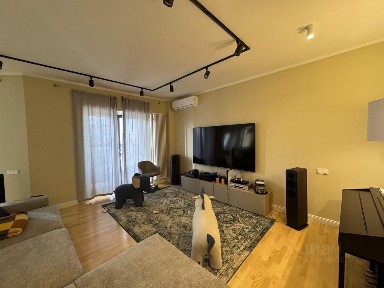 Продается 4-комн. квартира, 221,5 м²