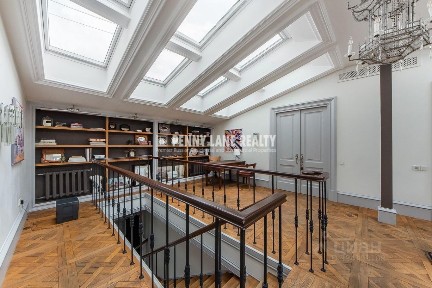 Сдается 5-комн. квартира, 190 м²