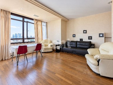 Сдается 3-комн. квартира, 120 м²
