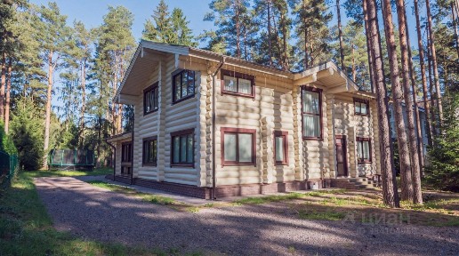 Продается 2-этажный дом, 360 м²