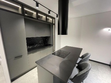 Продается 4-комн. квартира, 70 м²