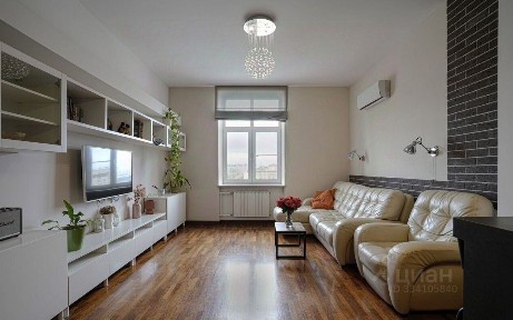 Продается 2-комн. квартира, 65 м²