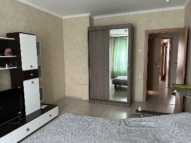 Продается 2-комн. квартира, 57 м²