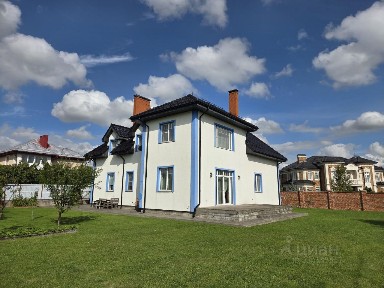 Продается 2-этажный коттедж, 273 м²