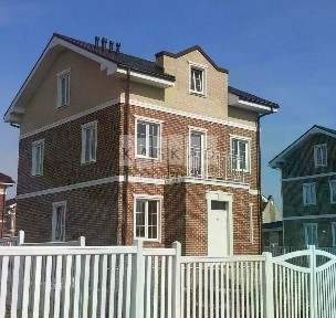Продается 2-этажный коттедж, 156 м²