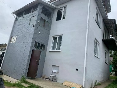 Продается 3-этажный дом, 280 м²