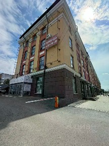 Продается помещение свободного назначения, 1 050 м²