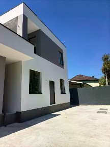 Продается 2-этажный коттедж, 170 м²