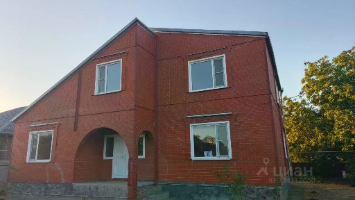 Продается 2-этажный дом, 160 м²
