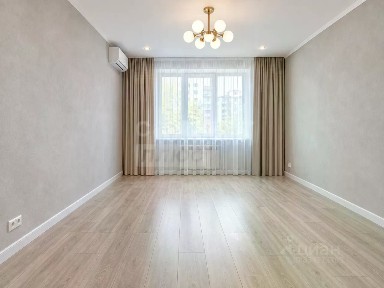 Продается 2-комн. квартира, 65 м²