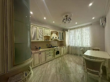 Продается 4-комн. квартира, 112 м²