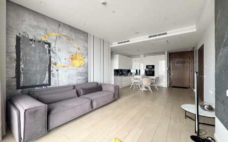Продаются 2-комн. апартаменты, 81 м²