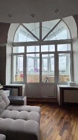 Продается 2-комн. квартира, 135 м²