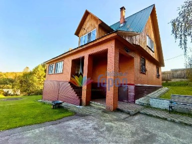 Продается 3-этажный дом, 206,5 м²