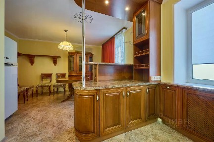 Продается 3-комн. квартира, 122,9 м²