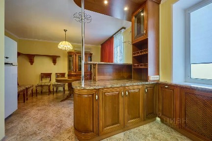 Продается 3-комн. квартира, 122,9 м²