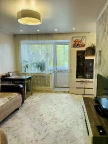 Алтай респ., Горно-Алтайск, Коммунистический просп., 33