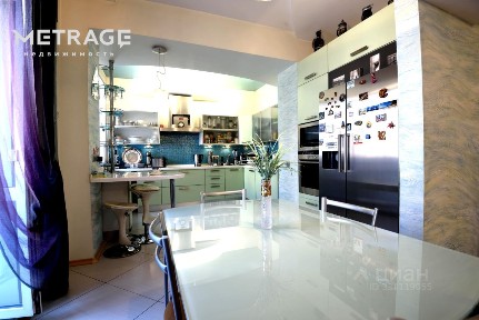Продается 3-комн. квартира, 132,5 м²