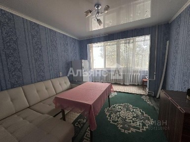 Продается многокомнатная квартира, 100 м²