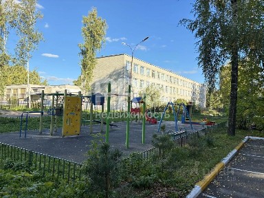 Ярославская область, Ярославль, р-н Ленинский, мкр. Пятерка, ул. Свердлова, 90