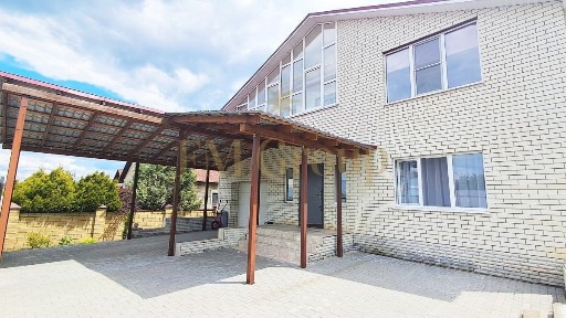 Продается 2-этажный дом, 201,4 м²