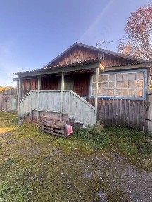 Красноярский край, Емельяновский муниципальный округ, Памяти 13 Борцов поселок, ул. Дзержинского, 2