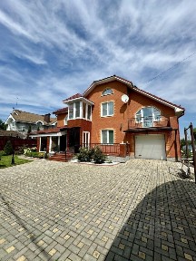 Продается 2-этажный коттедж, 230 м²