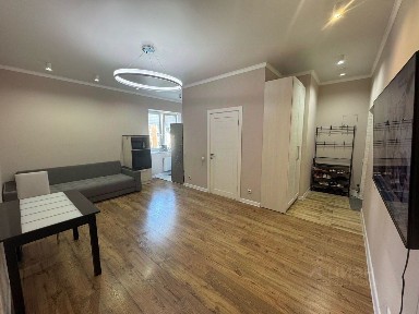 Продается 2-комн. квартира, 65 м²