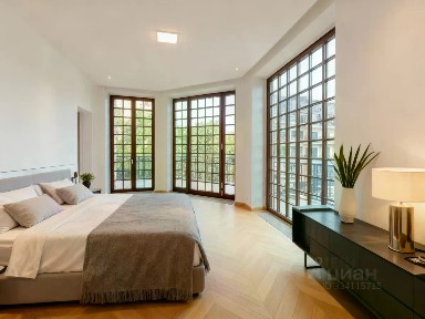 Сдается 5-комн. квартира, 312 м²