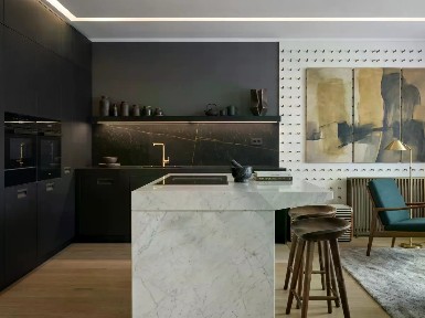 Сдается 4-комн. квартира, 286 м²